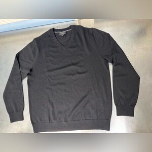 Banana Republic black V-Neck Merino Sweater